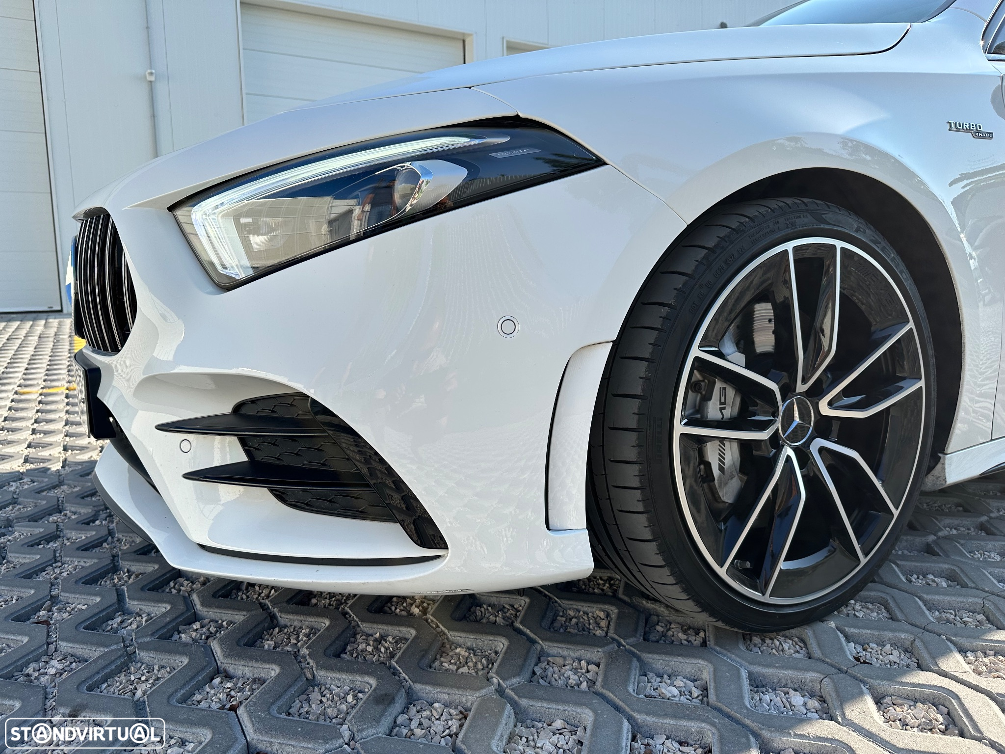Mercedes-Benz A 35 AMG 4Matic Speedshift DCT 7G - 7