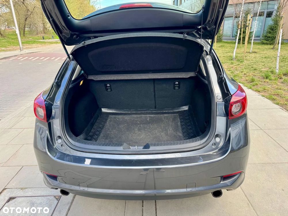 Mazda 3 - 4