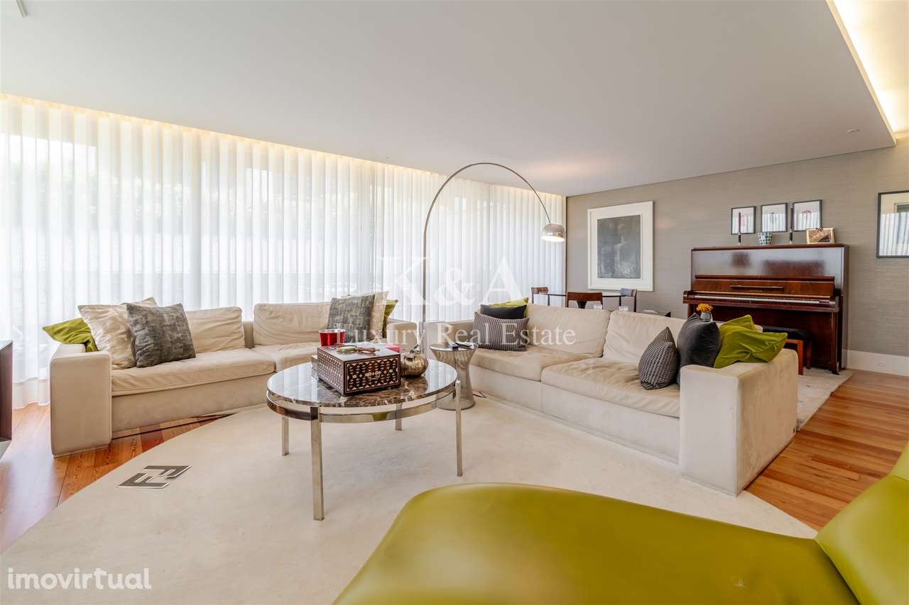 Moradia T4 com piscina na Foz - Grande imagem: 3/14