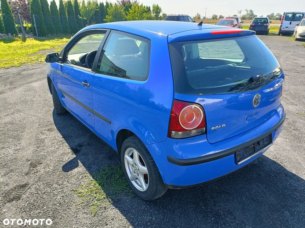 Volkswagen Polo - 2