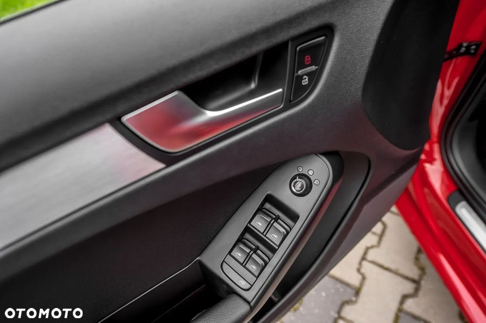 Audi A4 Avant 3.0 TDI DPF quattro S tronic S line Sportpaket - 28