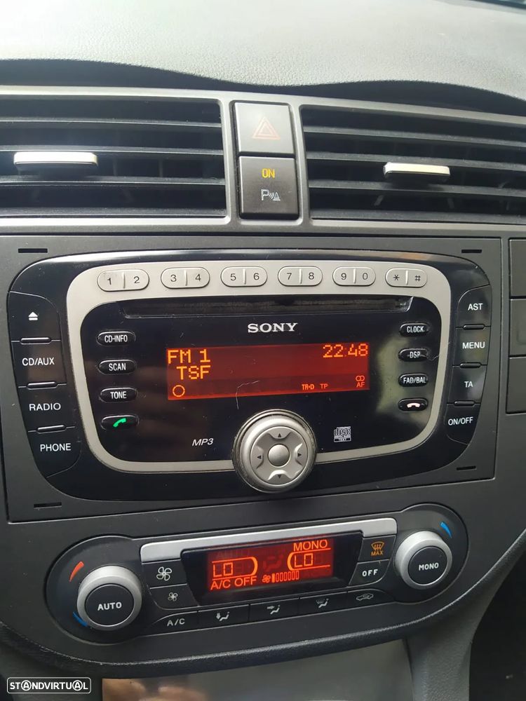 Ford C-Max 1.6 TDCi Titanium - 9