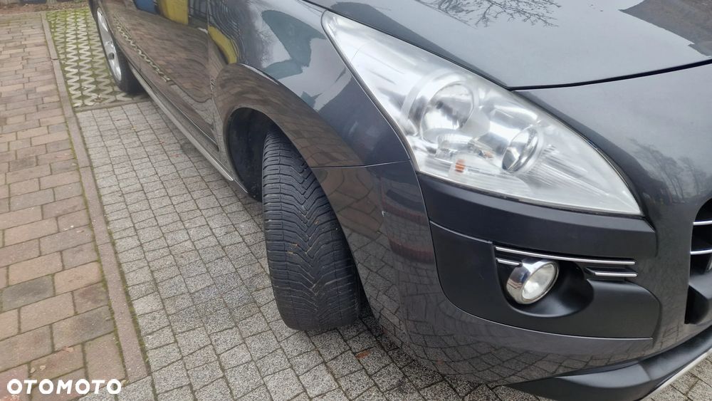 Peugeot 3008 HDi FAP 150 Premium - 11