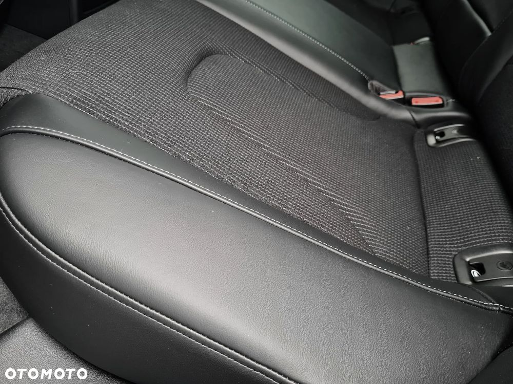 Audi A4 Avant - 23