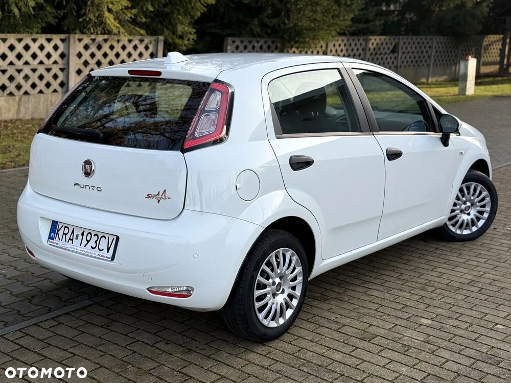 Fiat Grande Punto - 10