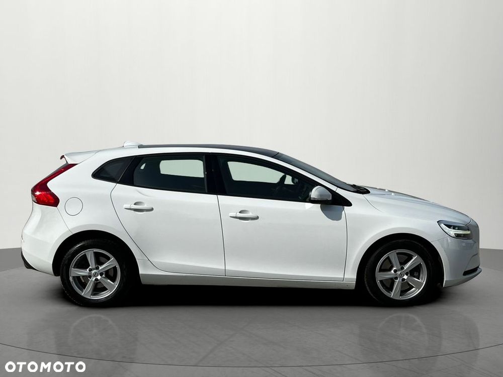 Volvo V40 T4 Drive-E Momentum - 8