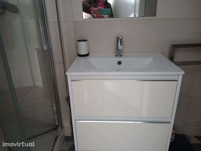 Arrendamento T0 a 50 m do Bolhao - Grande imagem: 3/5