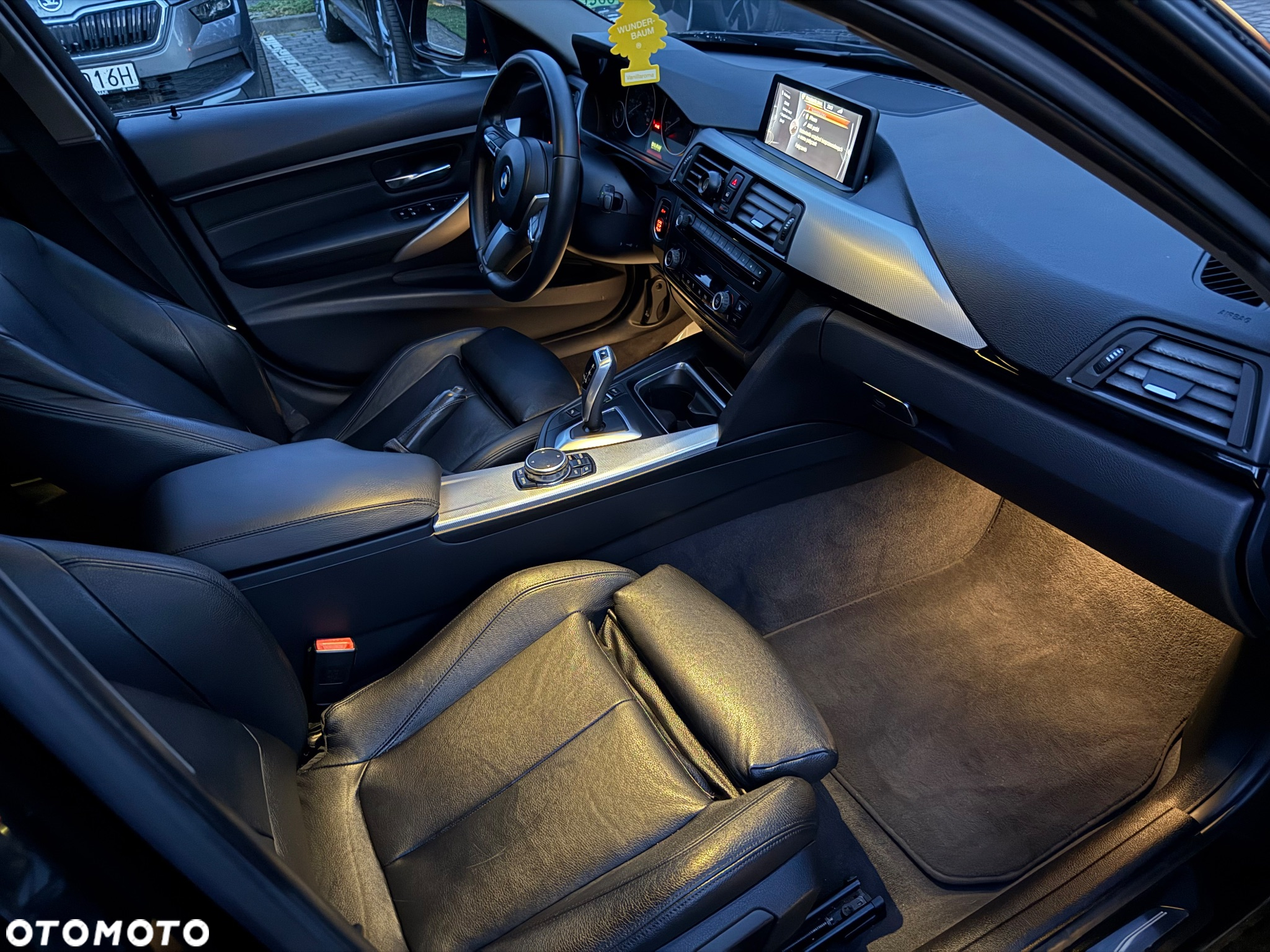 BMW Seria 3 - 16