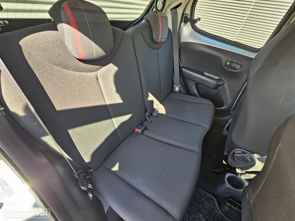 Peugeot 108 1.0 VTi Active - 24