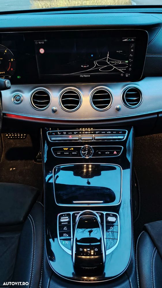 Mercedes-Benz E 220 d 4MATIC 9G-TRONIC AMG Line - 8