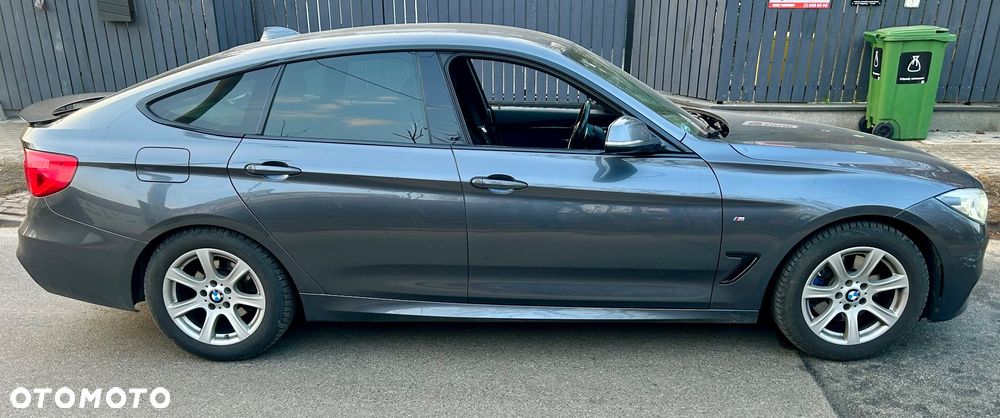 BMW Seria 3 325d M Sport - 17