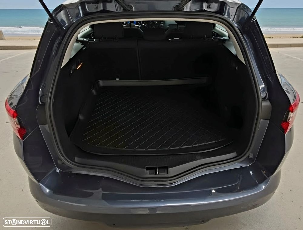 Renault Mégane ENERGY TCe 130 EXPERIENCE - 11