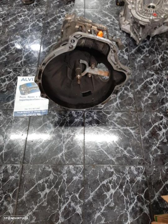 caixa de velocidades  Iveco  2.8 diesel  ref: 6s 300 - 2