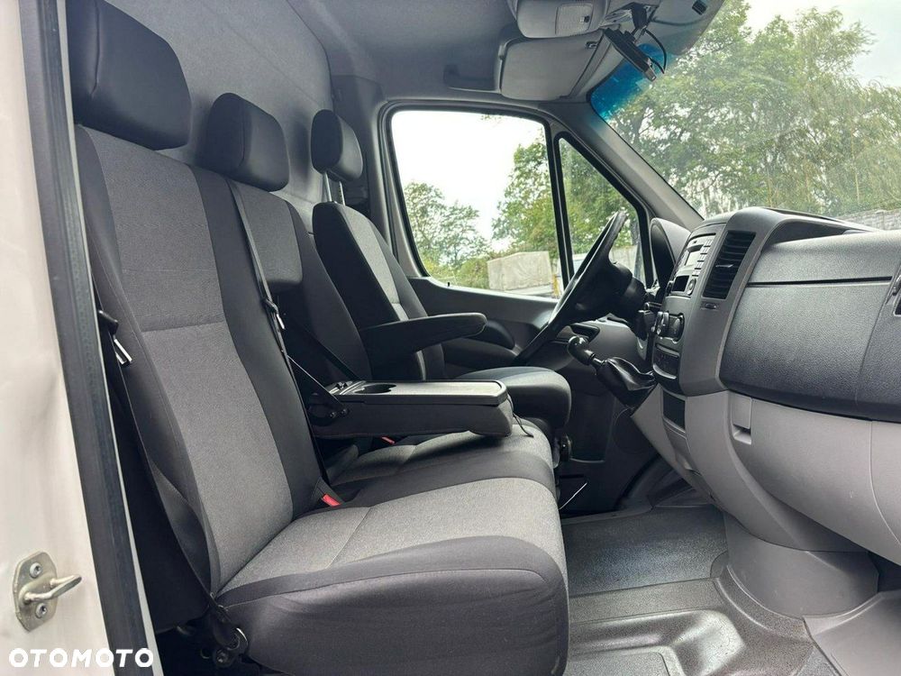 Volkswagen Crafter - 12