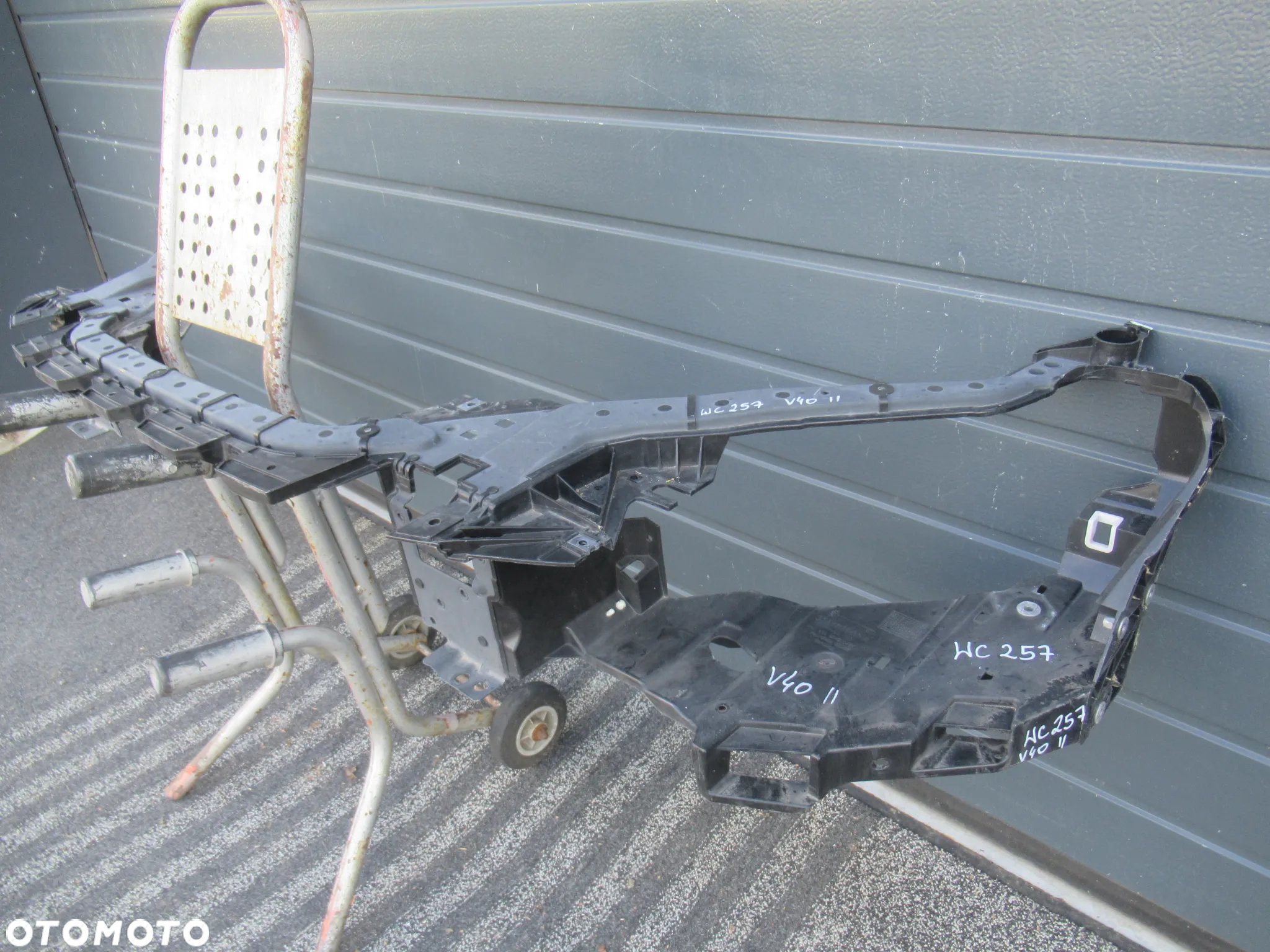 PAS PRZEDNI PRZÓD WZMOCNIENIE CZOŁOWE VOLVO V40 II 31416490 31416490AA 2012 - 9