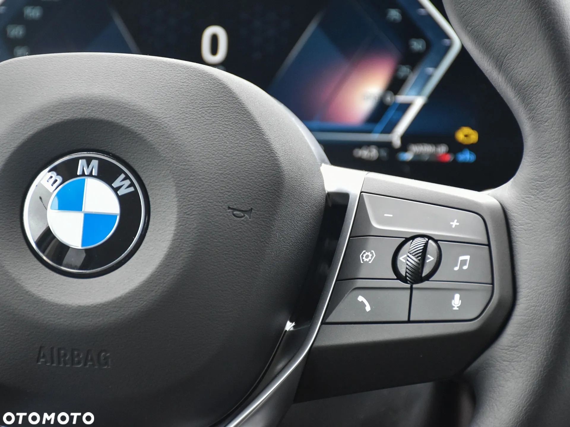 BMW X1 sDrive18i xLine - 28