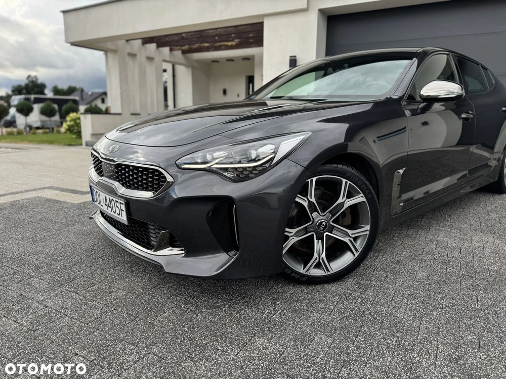 Kia Stinger 2.0 T-GDI GT Line - 1