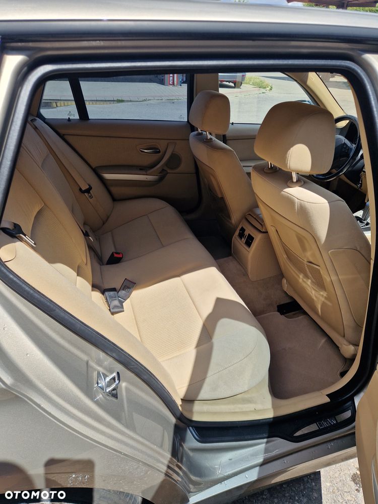 BMW Seria 3 - 21