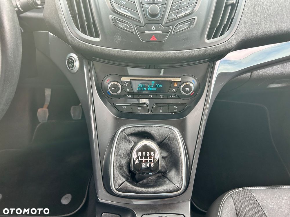 Ford Kuga 2.0 TDCi 4x4 Titanium - 12