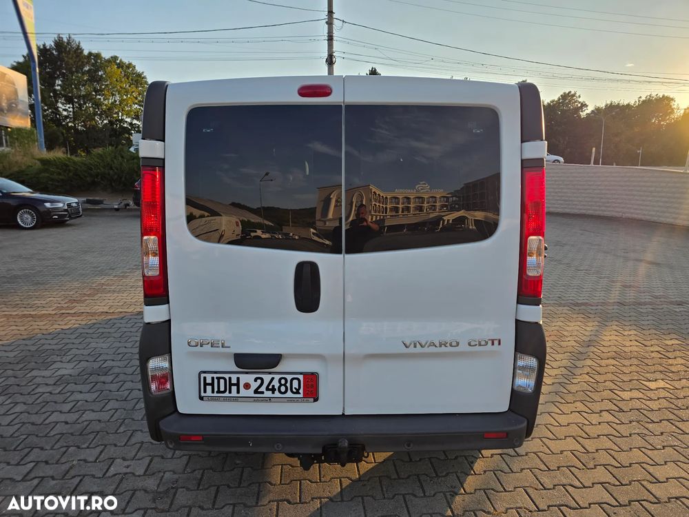 Opel Vivaro - 28