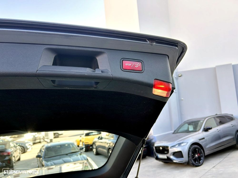Mercedes-Benz E 300 Bluetec Hybrid Avantgarde - 23