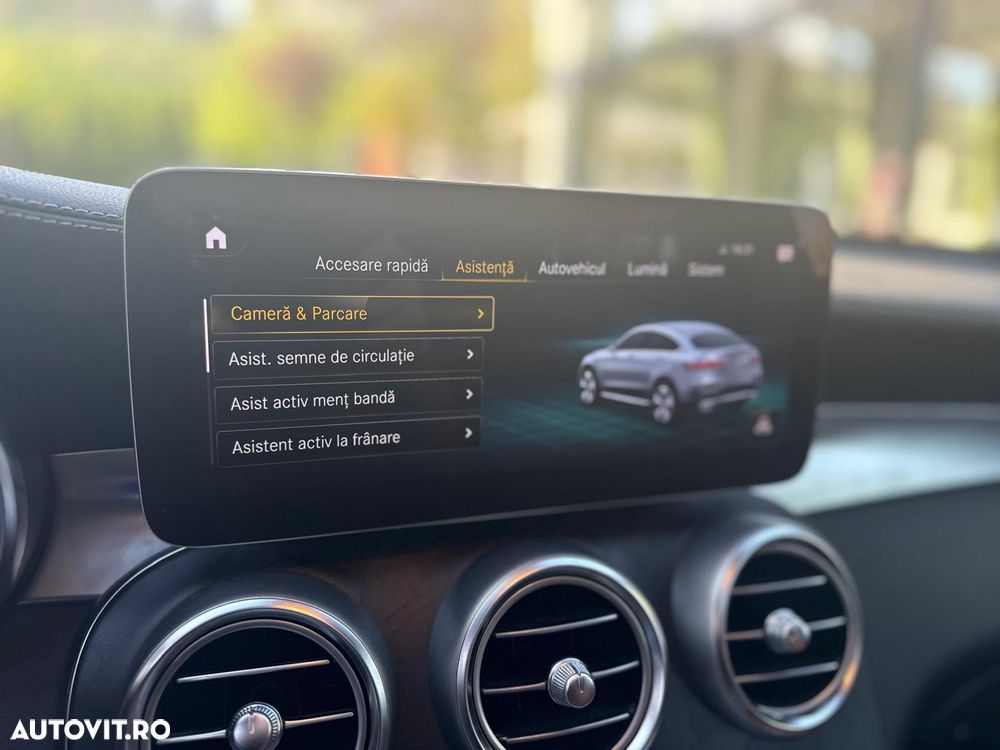 Mercedes-Benz GLC Coupe 220 d 4Matic 9G-TRONIC AMG Line - 29