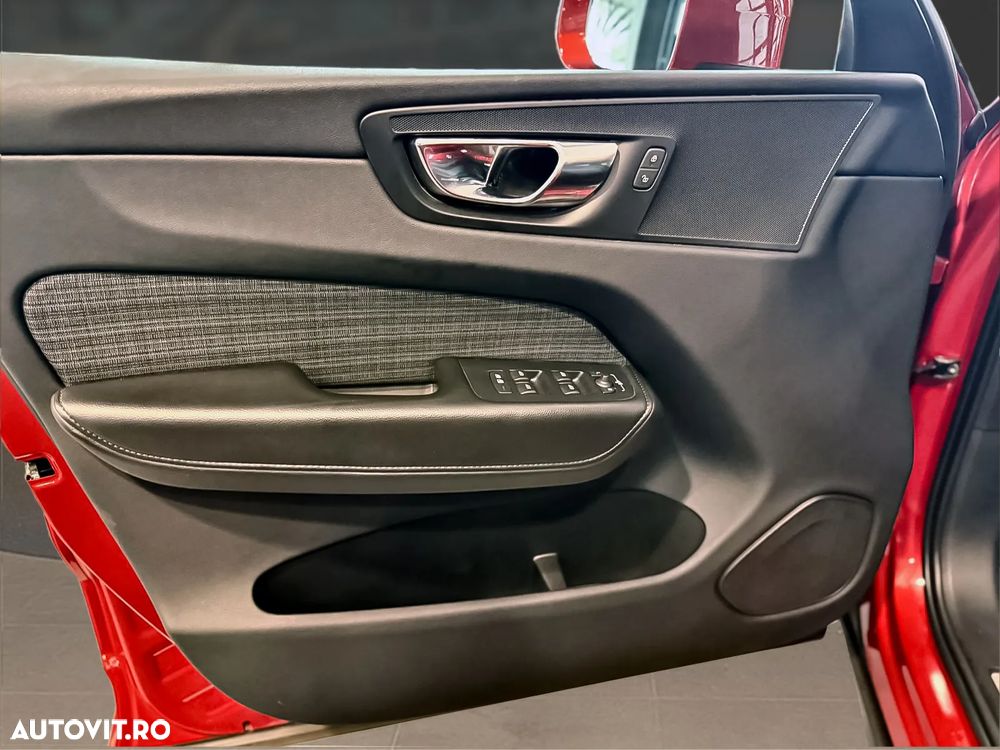 Volvo XC 60 B4 MHEV AT FWD Core - 11