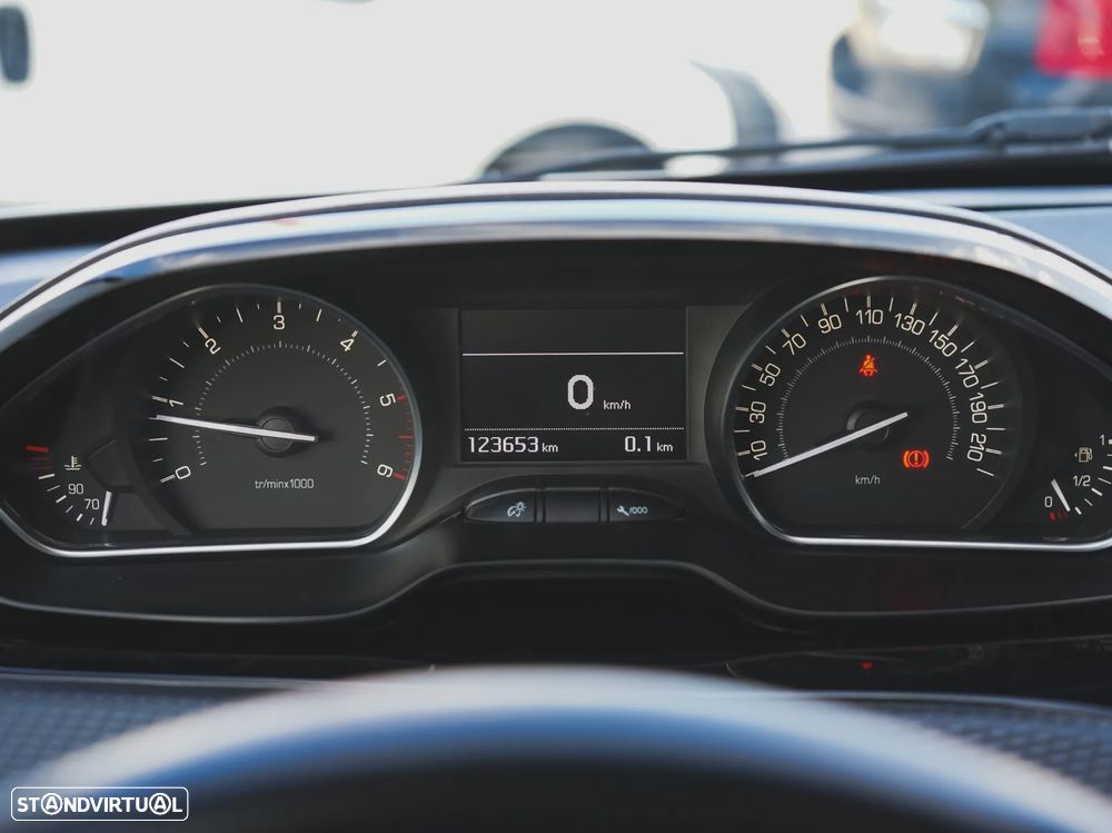 Peugeot 208 1.6 BlueHDi Active - 10