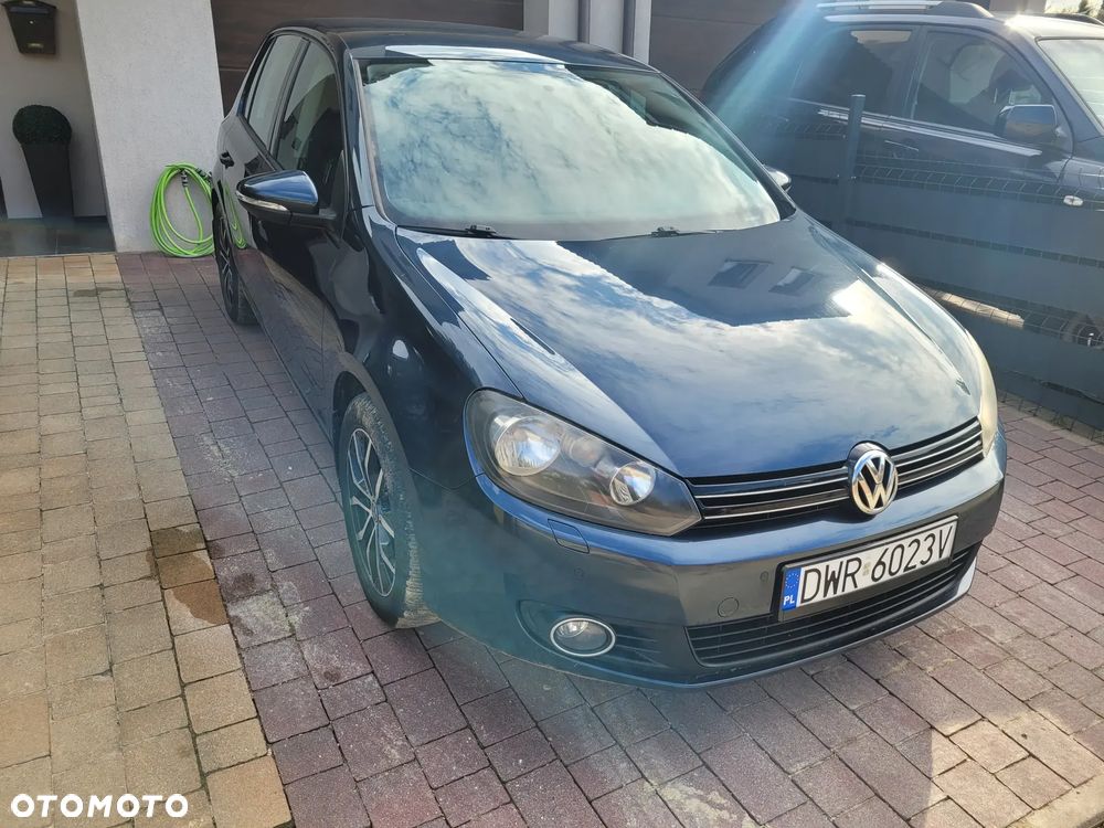 Volkswagen Golf - 1
