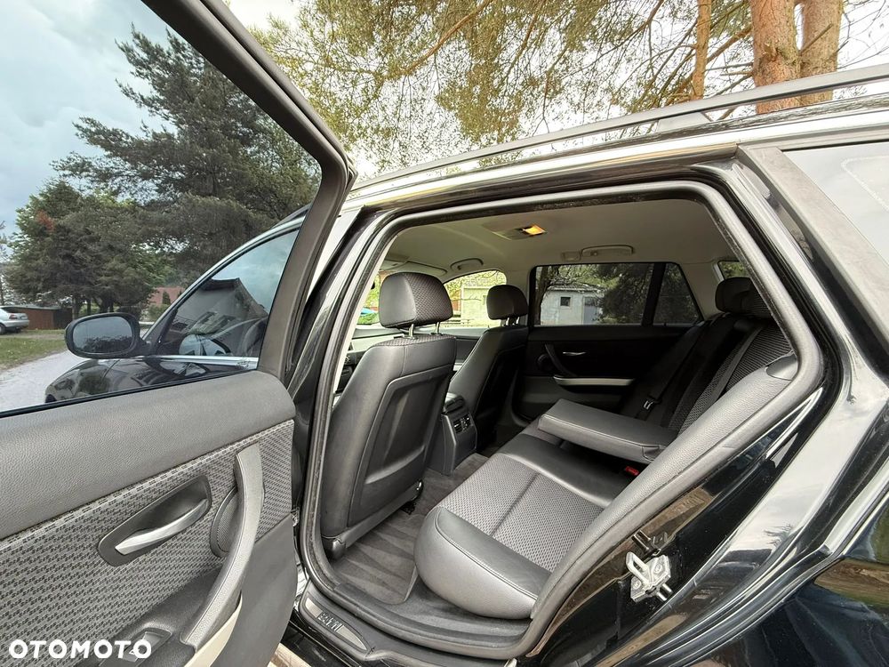 BMW Seria 3 330d - 22