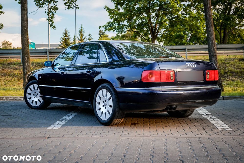 Audi A8 - 1