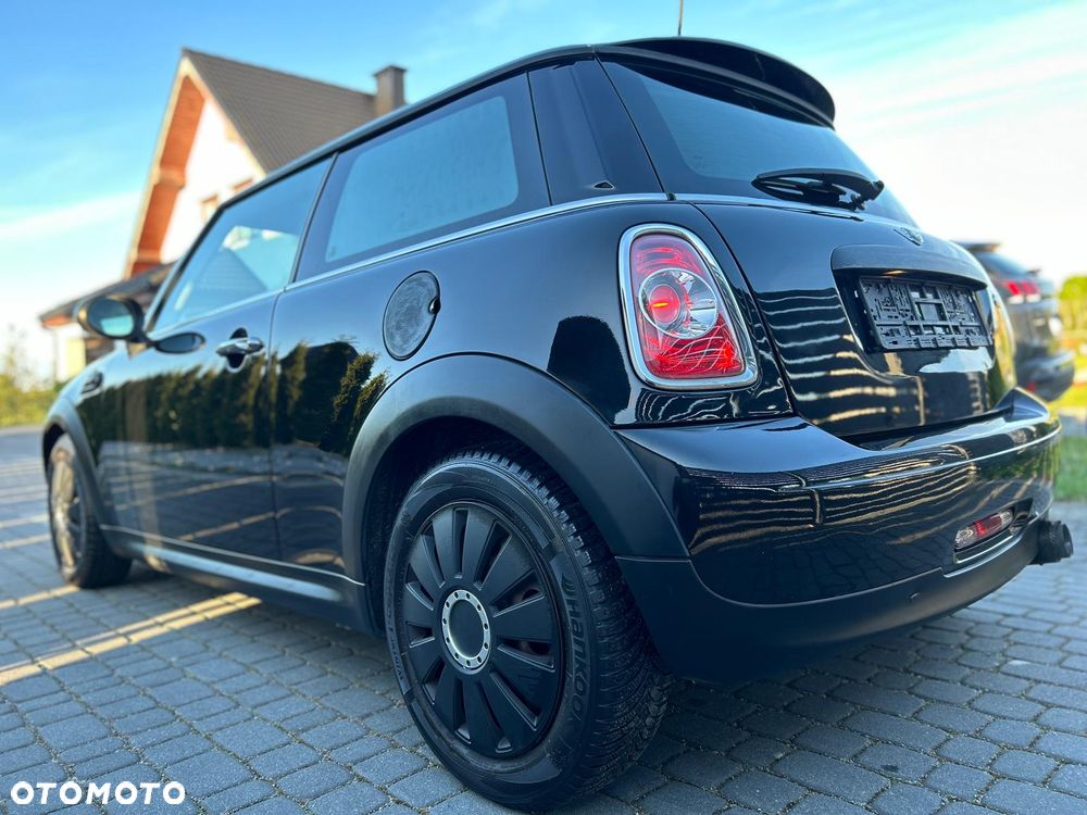 MINI ONE - 4