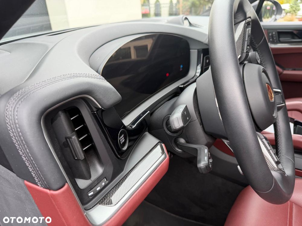 Porsche Cayenne Turbo E-Hybrid PHEV - 5