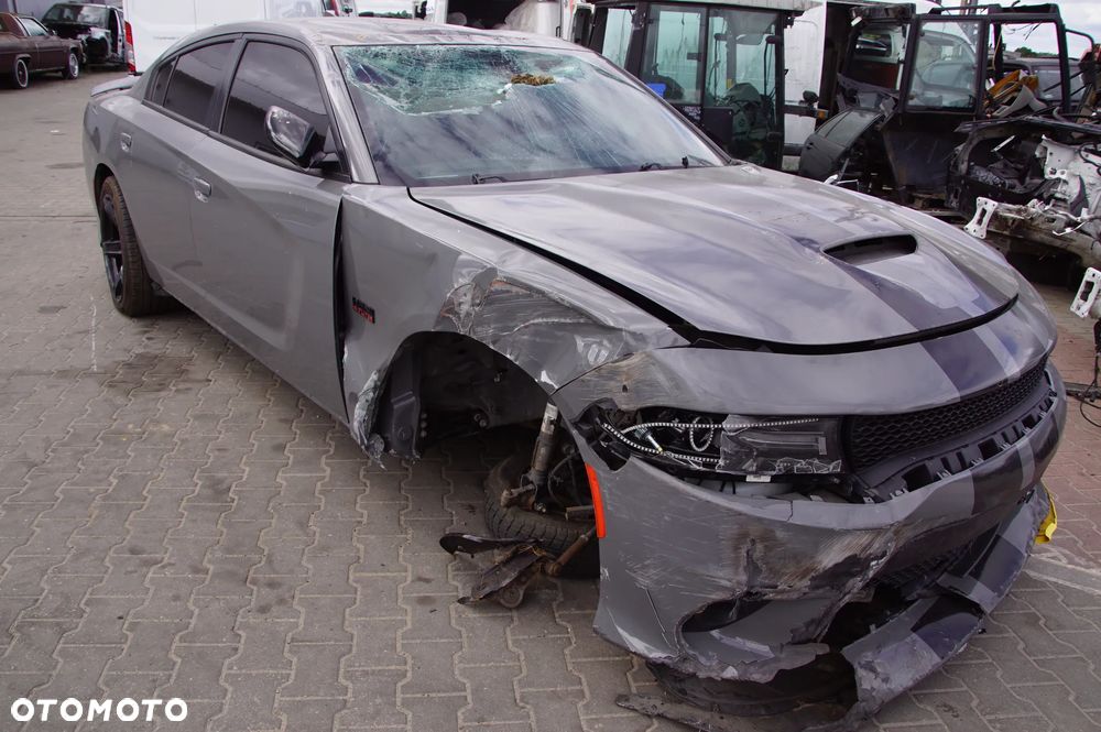 Auto na części 692106889 Dodge Charger 5.7 hemi 272 kw rocznik 2019 klapa zderzak ćwiartka drzwi deska konsola poduszka sanki maska maglownica silnik skrzynia komputer sterownik - 19
