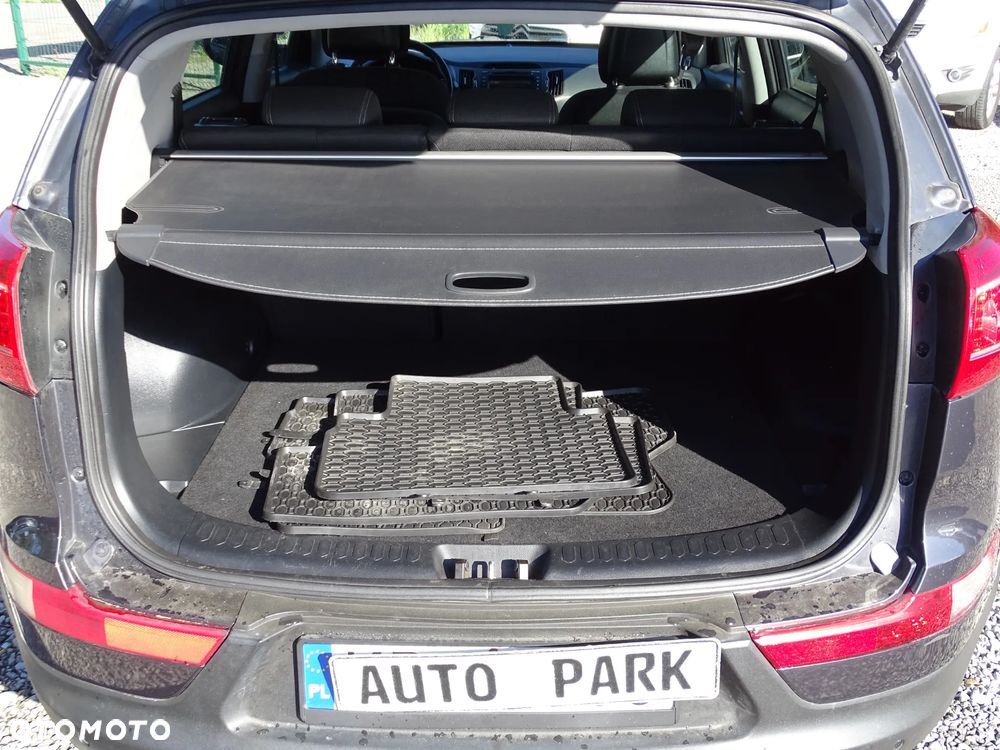 Kia Sportage 1.7 CRDI 2WD ISG Dream-Team Edition - 10