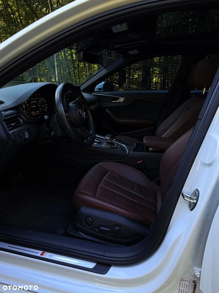 Audi A4 Limousine - 24