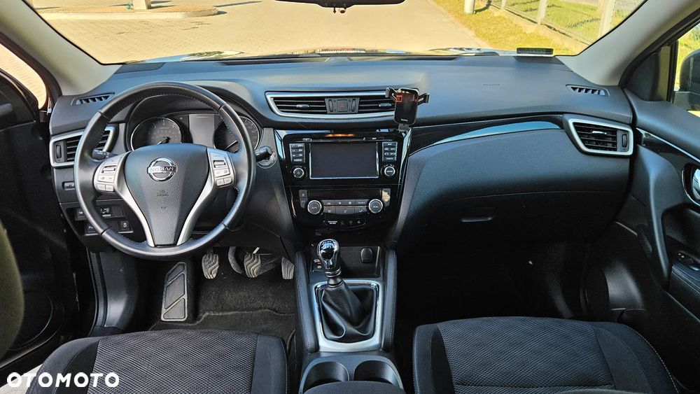 Nissan Qashqai 1.6 DIG-T N-Connecta - 16