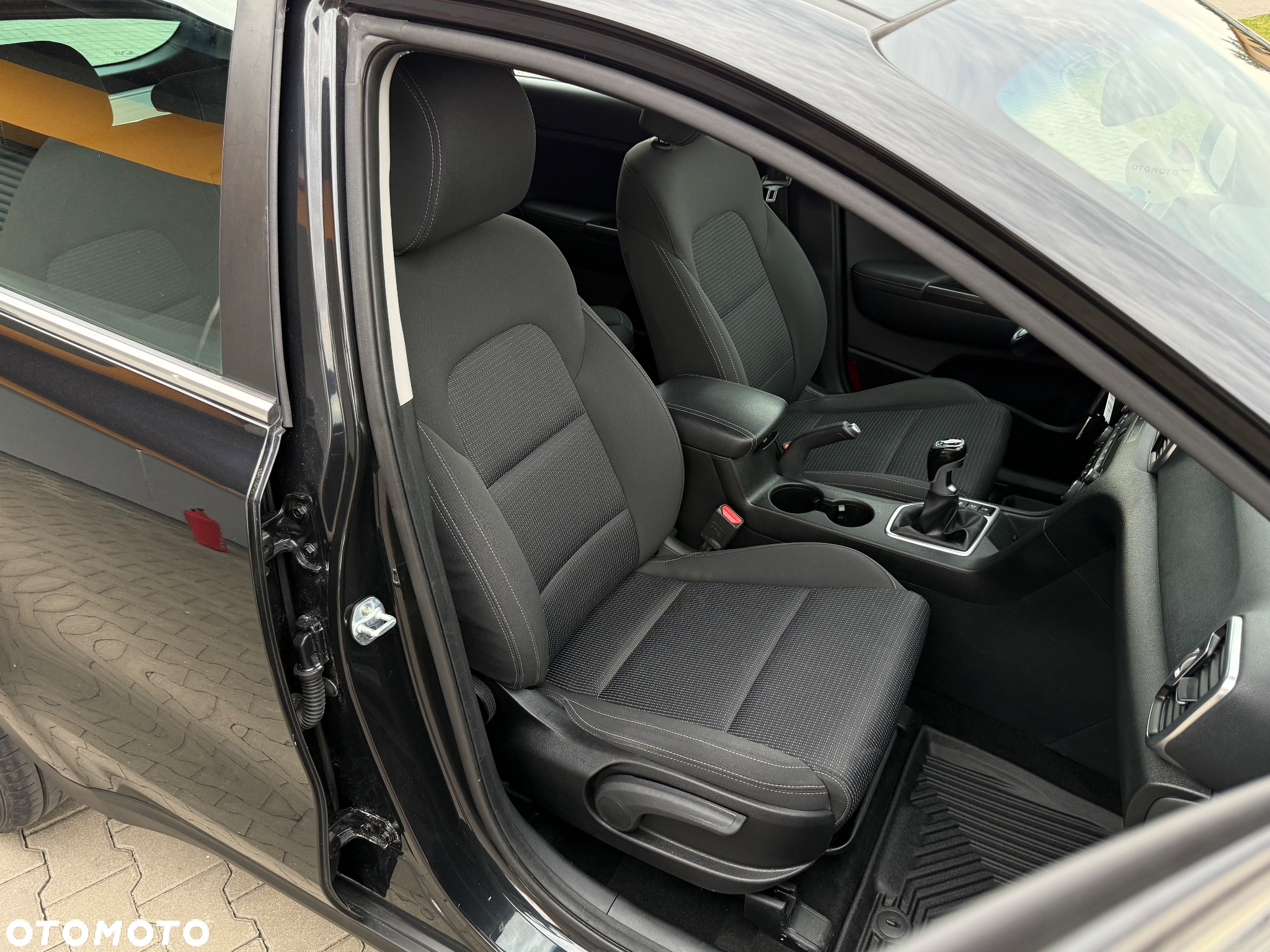 Kia Sportage 1.7 CRDI Business Line M 2WD - 27