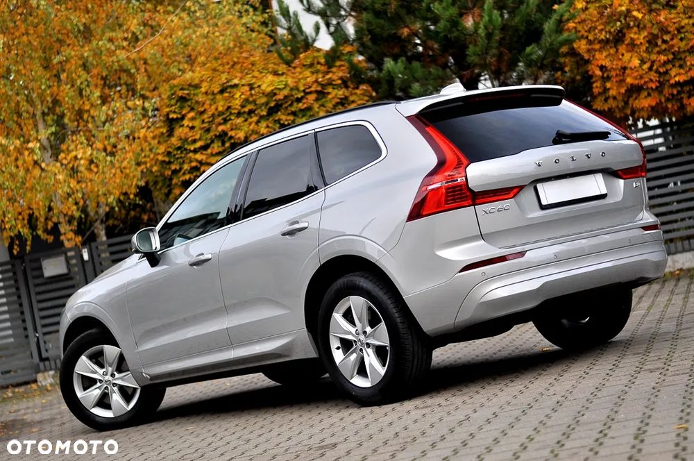 Volvo XC 60 B4 D Geartronic Momentum Pro - 11