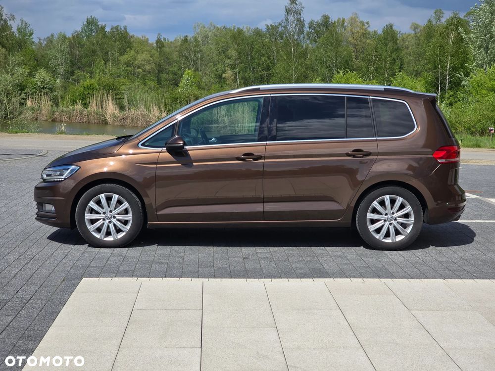 Volkswagen Touran 2.0 TDI SCR Highline - 10