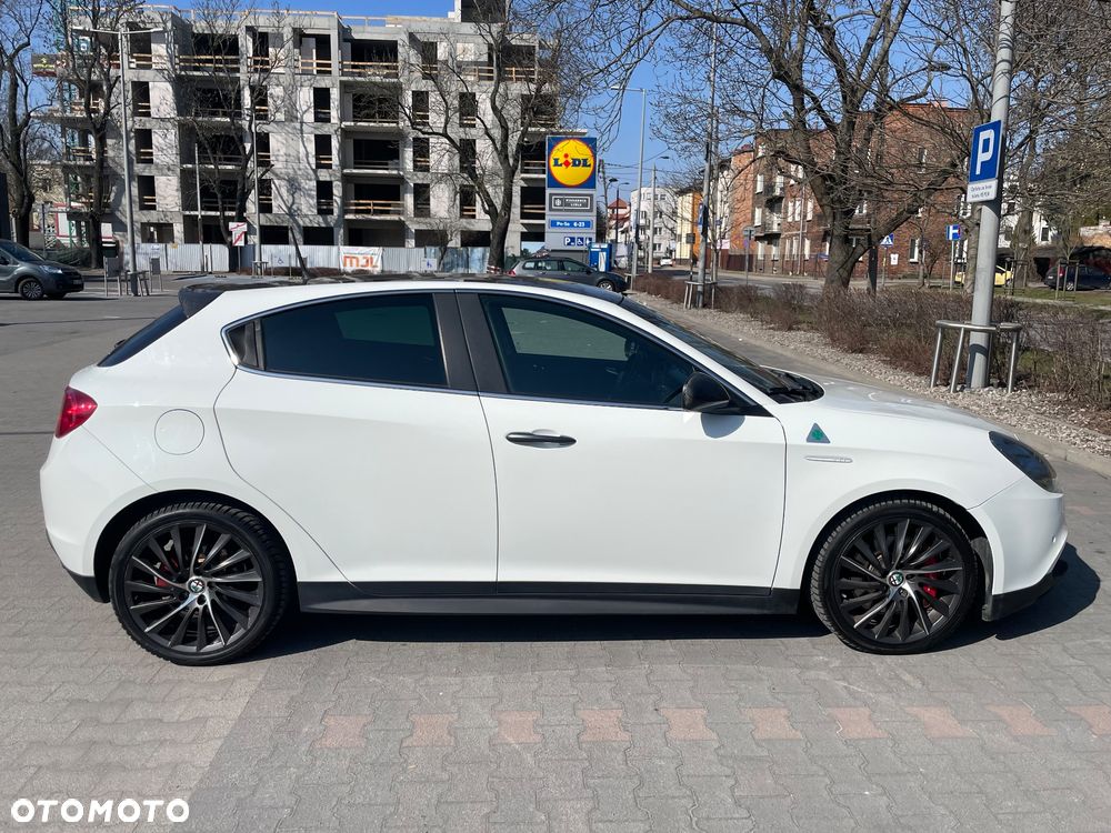 Alfa Romeo Giulietta 1750 TBi QV TCT - 8