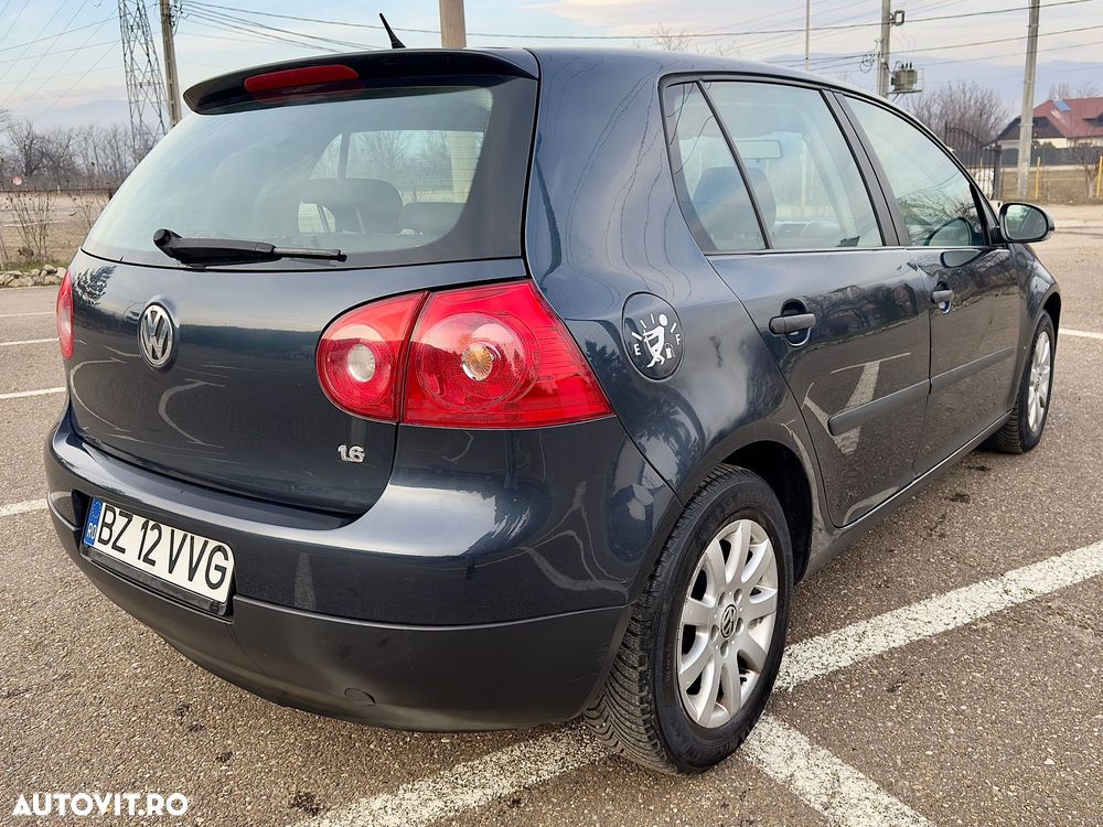Volkswagen Golf 1.6 Comfortline - 2