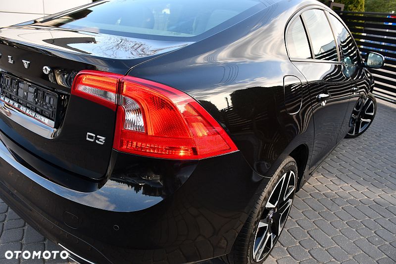 Volvo S60 D3 Geartronic Momentum - 34