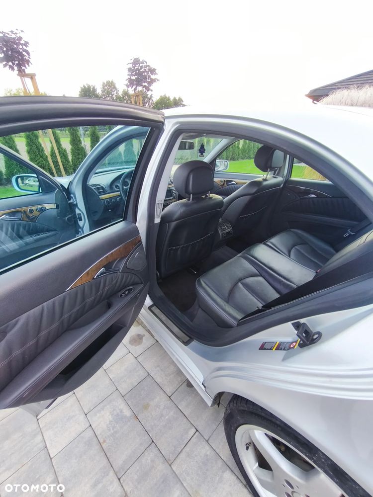 Mercedes-Benz Klasa E 500 4-Matic Avantgarde - 8
