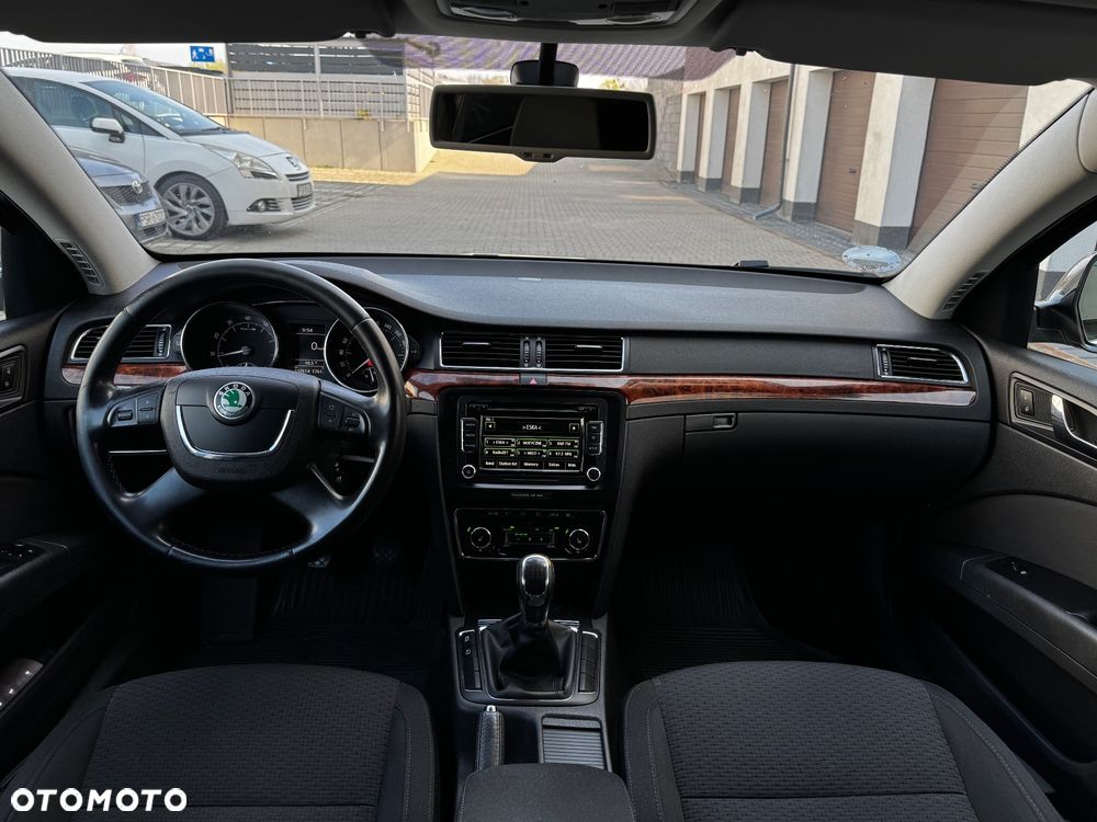 Skoda Superb 1.8 TSI Elegance - 11
