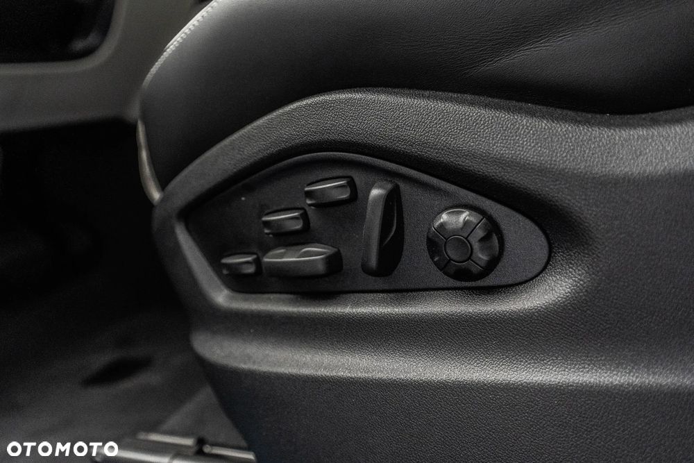 Porsche Cayenne E-Hybrid PHEV Black Edition - 29