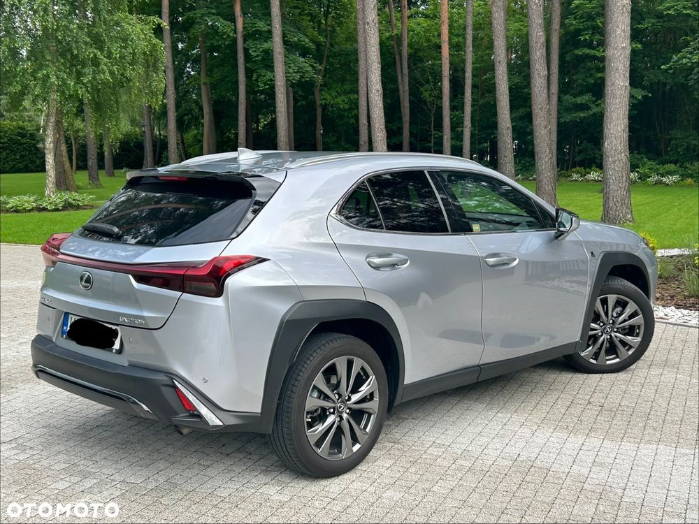 Lexus UX 250h GPF F Sport 2WD - 8