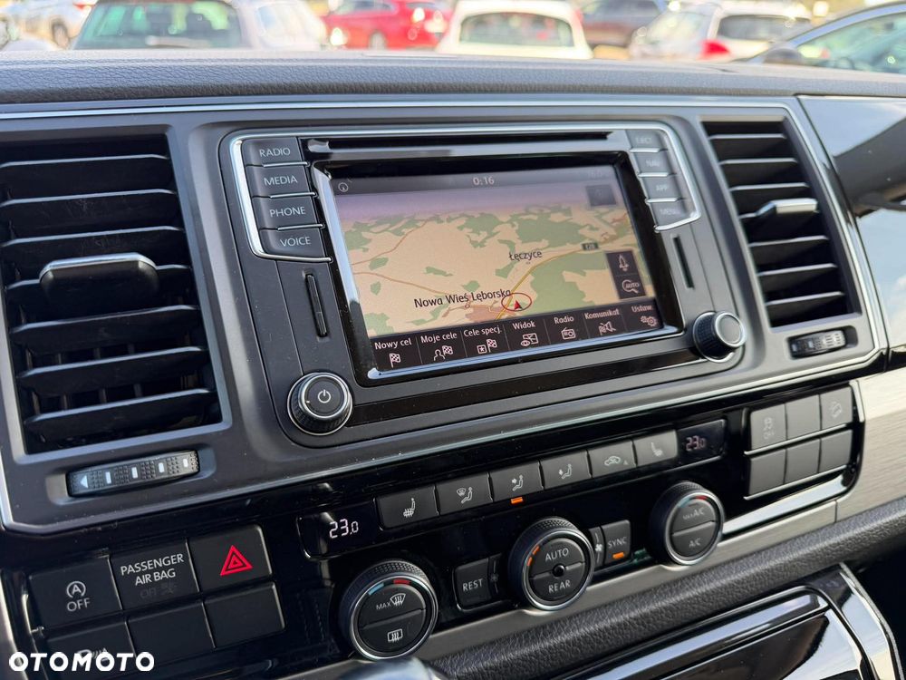 Volkswagen Multivan - 19