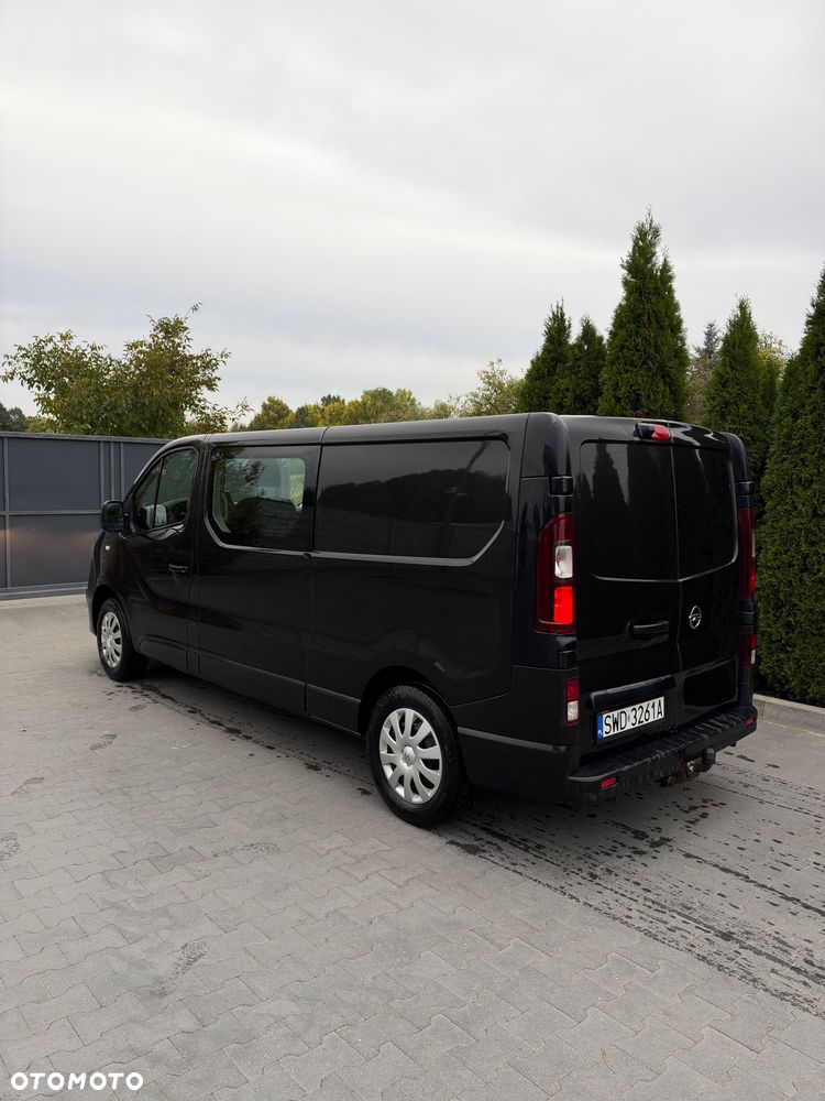 Opel Vivaro - 8