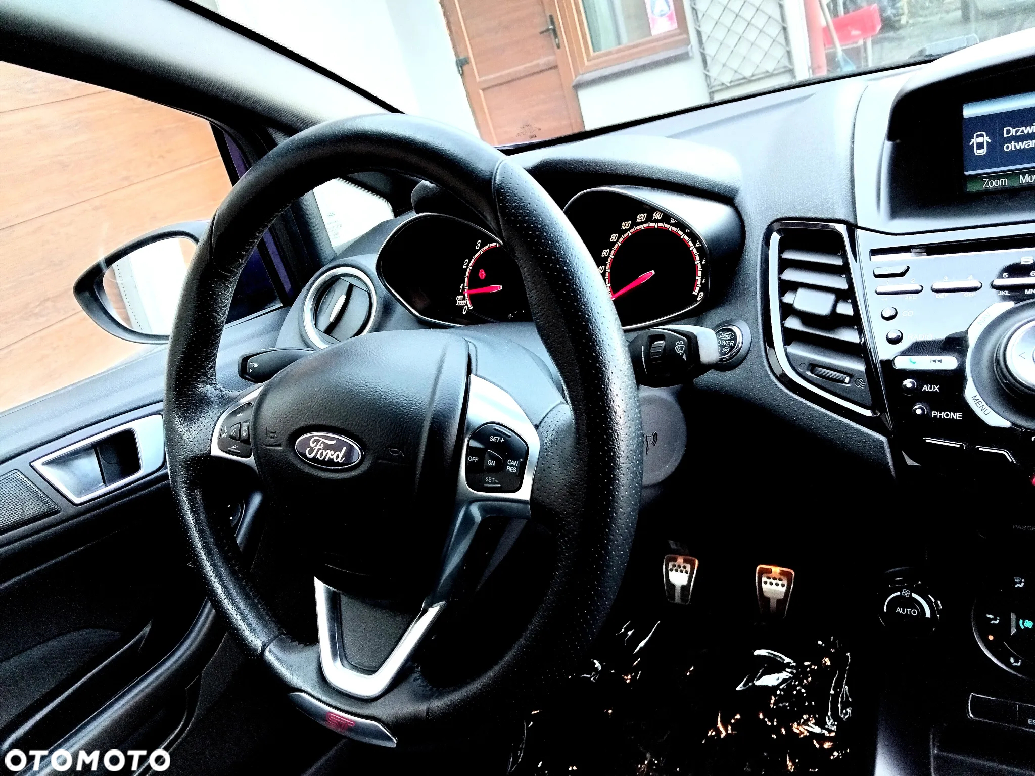 Ford Fiesta ST - 18
